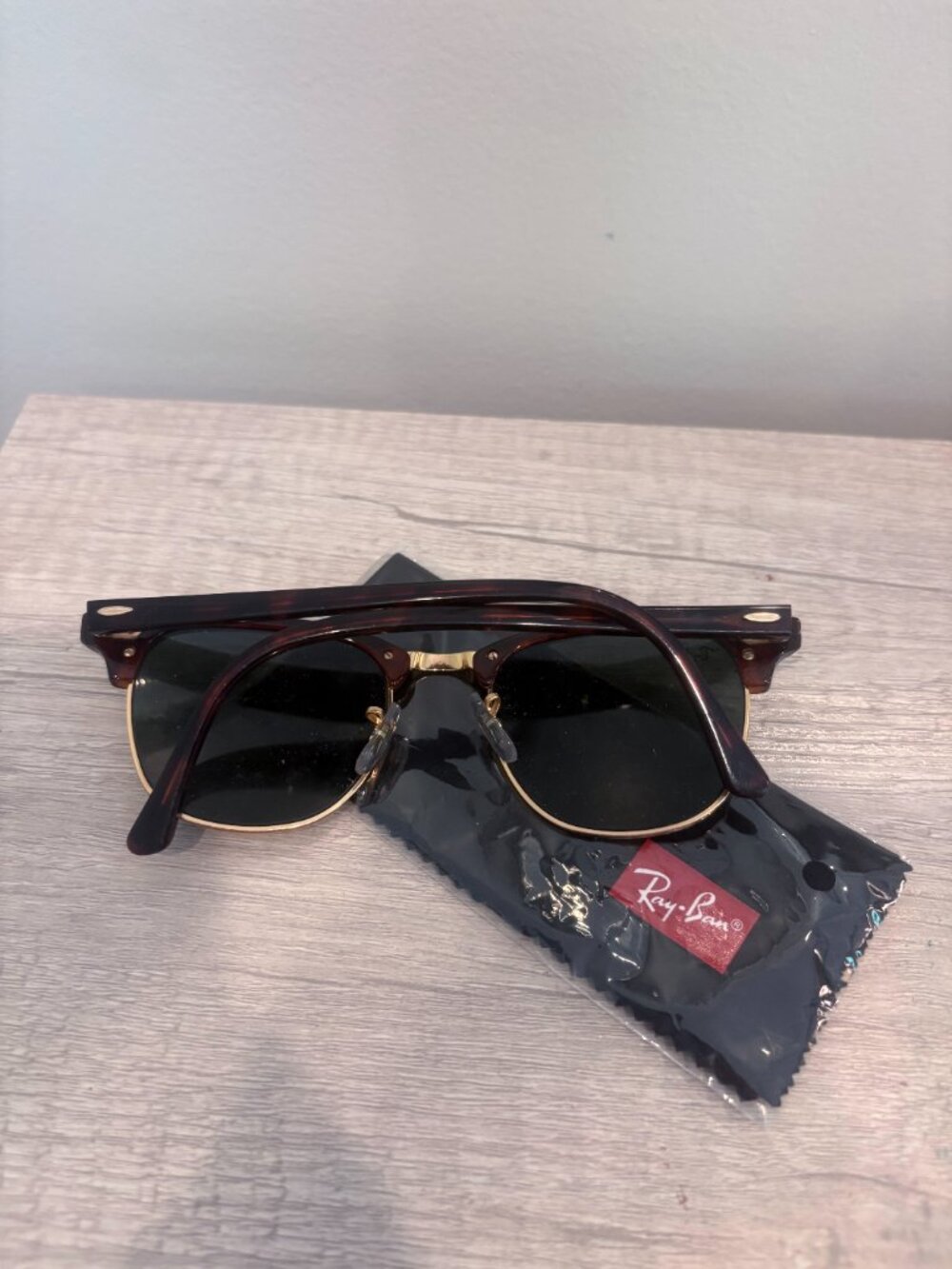 Ray-Ban Clubmaster Sunglasses Tortoise & Gold Authentic - Picture 2 of 6